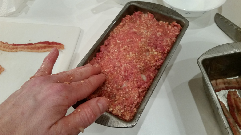 2 Lb Meatloaf At 325 : 2 Lb Meatloaf At 375 : Paula Deen Inspired Basic Meatloaf ...